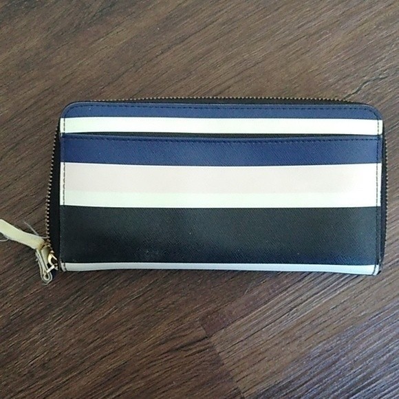 Kate Spade Laurel Way Printed Neda Cruise zip around wallet designer S… - Picture 2 of 4